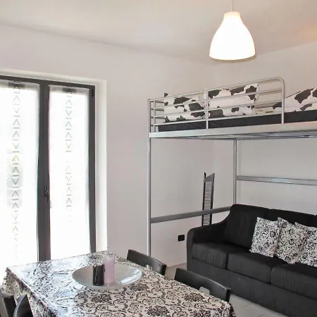 Apartment Locazione Turistica Casa Zia Vivina Sorico